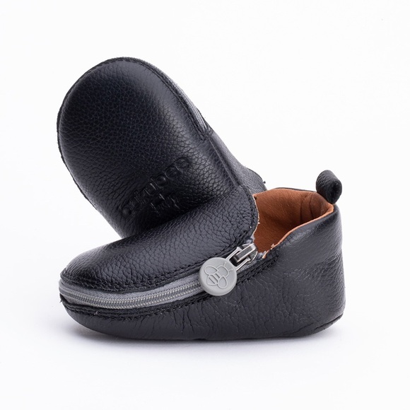 BUKUBEE BABY Onyx Leather Bootie - Soft Soles US 5 (24-30 months) - Picture 5 of 13